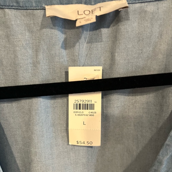 Ann Taylor Light Denim Peplum Wrap Top with Flutter Sleeves - Picture 4 of 4